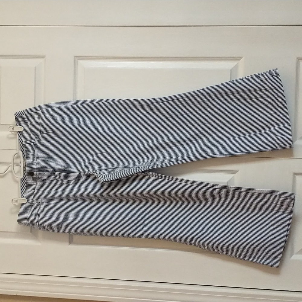 L.L. Bean Navy and White Pinstripe Cropped Pants
